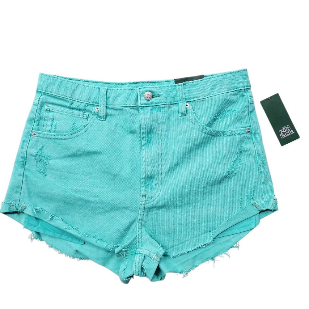 Wild Fable Women's High-Rise Distressed Denim Shorts NWT